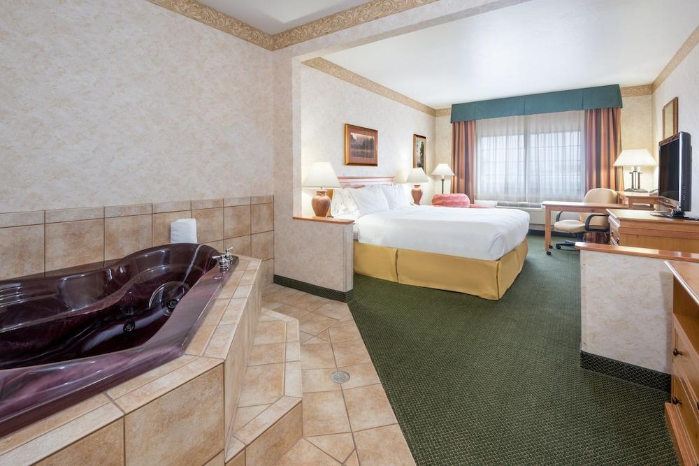 Holiday Inn Express Hotel & Suites Raton By Ihg Exteriér fotografie