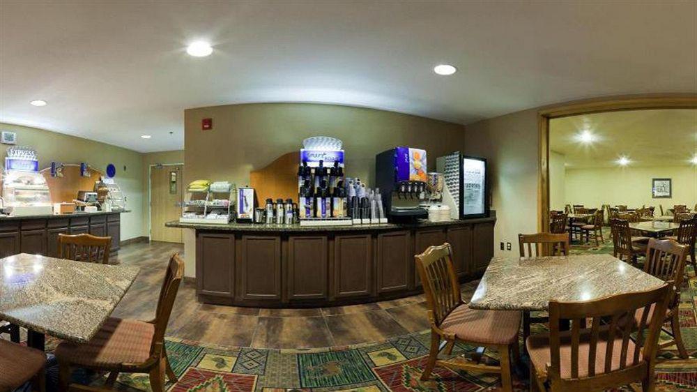 Holiday Inn Express Hotel & Suites Raton By Ihg Exteriér fotografie